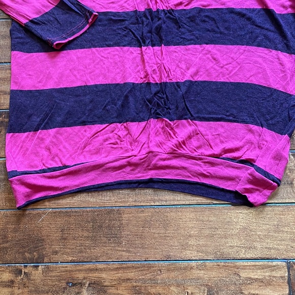 Ella Moss Top - Picture 3 of 4